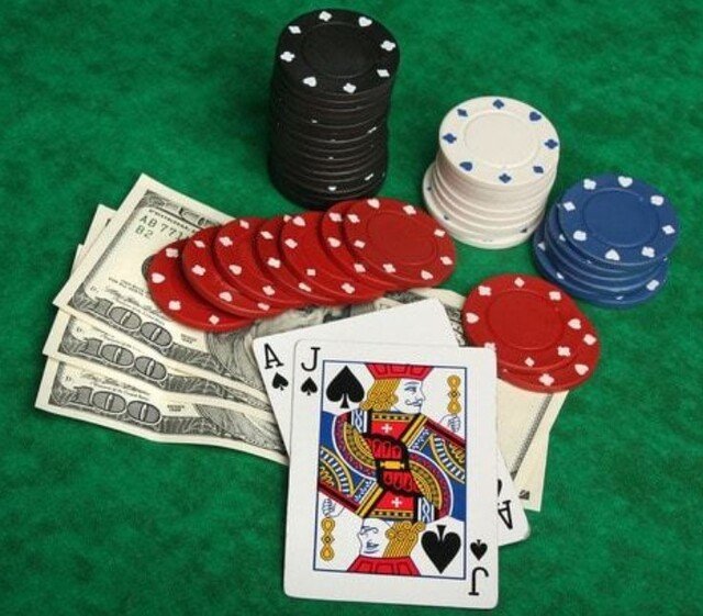 Nếu tổng điểm của người chơi không đủ 16 - 21 điểm thì sẽ thua cuộc